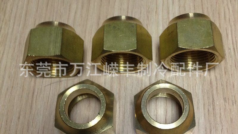 螺杆冷水机变频与定频：性能差异与适用场景解析